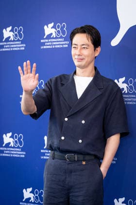 Ga-neung-han Sa-rang (Possible Love) photocall during the 83rd Venice International Film Festival in Venice, Italy on 06 September 2026. Jo In-sung attends the Ga-neung-han Sa-rang (Possible Love) photocall during the 83rd Venice International Film Festival in Venice, Italy on 06 September 2026., Credit:Stefano Costantino TTL Stefano Costantino Avalon Italy, Venice  Copyright: xStefanoxCostantinoxTTLx xStefanoxCostantinox xAvalonx 1131395946
