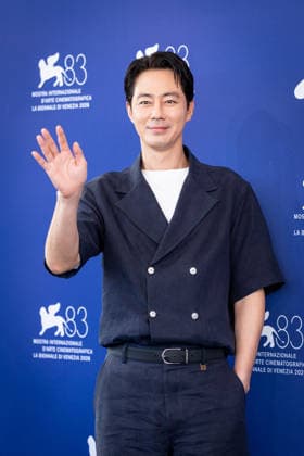 Ga-neung-han Sa-rang (Possible Love) photocall during the 83rd Venice International Film Festival in Venice, Italy on 06 September 2026. Jo In-sung attends the Ga-neung-han Sa-rang (Possible Love) photocall during the 83rd Venice International Film Festival in Venice, Italy on 06 September 2026., Credit:Stefano Costantino TTL Stefano Costantino Avalon Italy, Venice  Copyright: xStefanoxCostantinoxTTLx xStefanoxCostantinox xAvalonx 1131395959