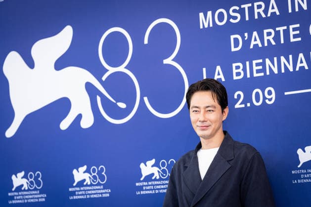 Ga-neung-han Sa-rang (Possible Love) photocall during the 83rd Venice International Film Festival in Venice, Italy on 06 September 2026. Jo In-sung attends the Ga-neung-han Sa-rang (Possible Love) photocall during the 83rd Venice International Film Festival in Venice, Italy on 06 September 2026., Credit:Stefano Costantino TTL Stefano Costantino Avalon Italy, Venice  Copyright: xStefanoxCostantinoxTTLx xStefanoxCostantinox xAvalonx 1131395986