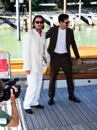 IPA88190955 - Venice, 83rd Venice International Film Festival 2026 Day 5 Photocall for the film The Echo Chamber. Pictured: Andrea Pallaoro, Luca Marinelli  Copyright: xAlbertoxTerenghix xPoolxPhotoxEventsx08x 88190955