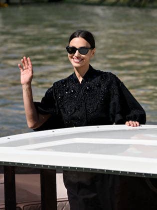 IPA88191450 - Venice, 83rd Venice International Film Festival 2026 - Day 5 - Arrivals at the Excelsior Hotel pier - Pictured: Irina Shayk  Copyright: xSimonexComix xPoolxPhotoxEventsx08x 88191450