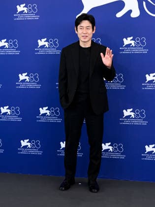 IPA88195709 - Venice, 83rd Venice International Film Festival 2026 - Day 5 - Photocall for the film Ga-neung-han Sa-rang (Possible Love) . Pictured: Seol Kyeong-gu  Copyright: xAlbertoxTerenghix xPoolxPhotoxEventsx08x 88195709