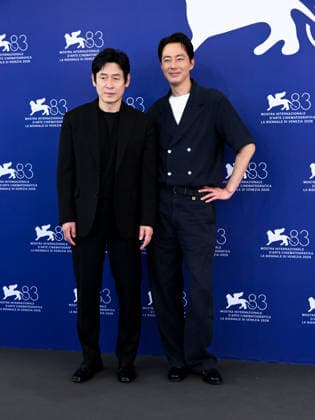 IPA88195784 - Venice, 83rd Venice International Film Festival 2026 - Day 5 - Photocall for the film Ga-neung-han Sa-rang (Possible Love) . Pictured: Seol Kyeong-gu, Jo In-sung  Copyright: xAlbertoxTerenghix xPoolxPhotoxEventsx08x 88195784