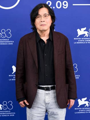 IPA88194223 - Venice, 83rd Venice International Film Festival 2026 Day 5 Photocall for the film Ga-neung-han Sa-rang (Possible Love). Pictured: Lee Chang-dong  Copyright: xAlbertoxTerenghix xPoolxPhotoxEventsx08x 88194223