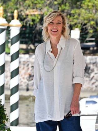 IPA88195180 - Venice, 83rd Venice International Film Festival 2026 - Day 5 - Arrivals at the Excelsior Hotel™s pier - Pictured: Valeria Bruni Tedeschi  Copyright: xManuelexMangiarottix xPoolxPhotoxEventsx08x 88195180
