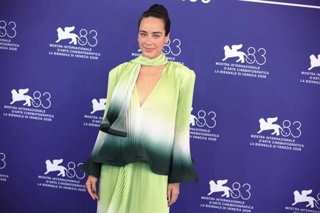 September 6, 2026, Venice, Italy: Mexican actress Esperanza Pimentel attends the photocall of the film Hombre al agua during the 83rd Venice International Film Festival. Venice Italy  - ZUMAs197 20260906_aaa_s197_041 Copyright: xMarcoxBaradax