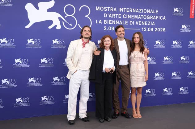 Luca Marinelli, Susan Sarandon, Andrea Pallaoro, and Alicia Vikander at the photo call for the film *The Echo Chamber* at the 2026 Venice Biennale—the 83rd Venice International Film Festival—at the Palazzo del Casino in Venice, September 6, 2026 Foto:xD.xBedrosianx xFuturexImagex echo_6911