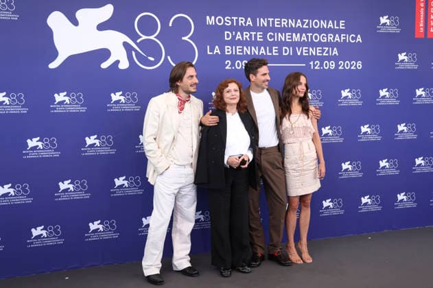 Luca Marinelli, Susan Sarandon, Andrea Pallaoro, and Alicia Vikander at the photo call for the film *The Echo Chamber* at the 2026 Venice Biennale—the 83rd Venice International Film Festival—at the Palazzo del Casino in Venice, September 6, 2026 Foto:xD.xBedrosianx xFuturexImagex echo_6912