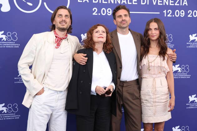 Luca Marinelli, Susan Sarandon, Andrea Pallaoro, and Alicia Vikander at the photo call for the film *The Echo Chamber* at the 2026 Venice Biennale—the 83rd Venice International Film Festival—at the Palazzo del Casino in Venice, September 6, 2026 Foto:xD.xBedrosianx xFuturexImagex echo_6913
