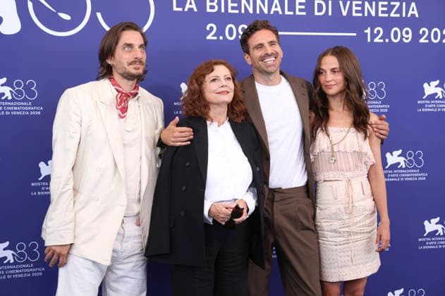 Luca Marinelli, Susan Sarandon, Andrea Pallaoro, and Alicia Vikander at the photo call for the film *The Echo Chamber* at the 2026 Venice Biennale—the 83rd Venice International Film Festival—at the Palazzo del Casino in Venice, September 6, 2026 Foto:xD.xBedrosianx xFuturexImagex echo_6914