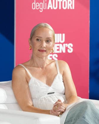Mona Fastvold is seen at the Hotel Excelsior Venice Lido Pier during the 83rd Venice International Film Festival on September 6, 2026, in Venice, Italy. Lucia Sabatelli, Venice, Italy  Copyright: xLuciaxSabatellix xBestimagexLuciaxSabatellix xBestimagex