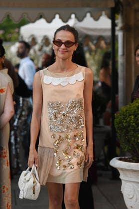 IPA88198287 - Venice: The cast of the film *Primetime* arrives at the Hotel Excelsior s pier for the red carpet. Alicia Vikander and Sarandon-Geena Davis were also spotted; pictured here is Alicia Vikander.  Copyright: xFRANCESCAxVIECELIx xFrancescaxViecelix 88198287
