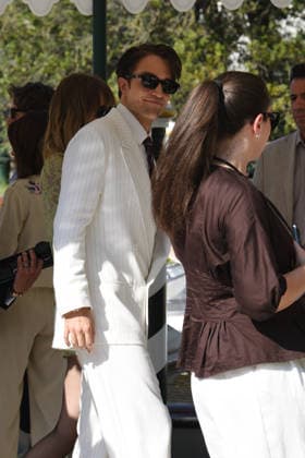 IPA88198276 - Venice: The cast of the film *Primetime* arrives at the Hotel Excelsior™s pier for the red carpet. Alicia Vikander and Sarandon-Geena Davis were also spotted; pictured is Robert Pattinson.  Copyright: xFRANCESCAxVIECELIx xFrancescaxViecelix 88198276