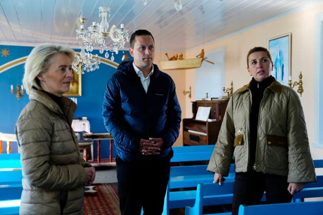Prime Minister Mette Frederiksen and Ursula von der Leyen are in Greenland. Prime Minister Mette Frederiksen, Greenland’s head of government Jens Frederik Nielsen, and European Commission President Ursula von der Leyen are visiting  Copyright: MadsxClausxRasmussenx spdk20260906-182758-L