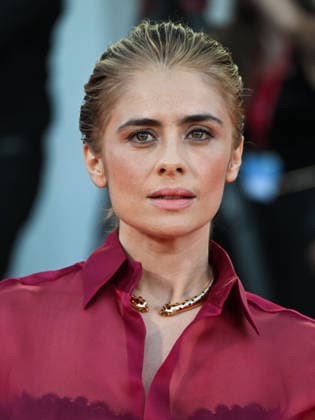 IPA88201151 - Venice, 83rd Venice International Film Festival 2026 - Night 5 - Red carpet for *THE ECHO CHAMBER* - Pictured: Greta Scarano  Copyright: xManuelexMangiarottix xPoolxPhotoxEventsx08x 88201151