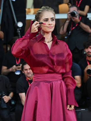 IPA88201165 - Venice, 83rd Venice International Film Festival 2026 - Night 5 - Red carpet for *THE ECHO CHAMBER* - Pictured: Greta Scarano  Copyright: xManuelexMangiarottix xPoolxPhotoxEventsx08x 88201165