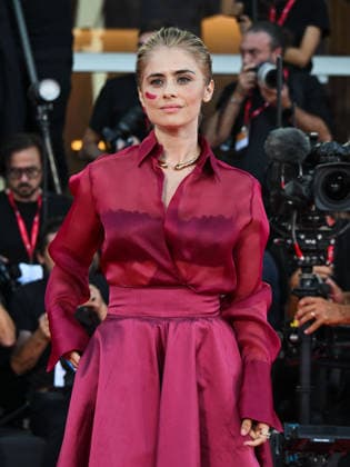 IPA88201185 - Venice, 83rd Venice International Film Festival 2026 - Night 5 - Red carpet for *THE ECHO CHAMBER* - Pictured: Greta Scarano  Copyright: xManuelexMangiarottix xPoolxPhotoxEventsx08x 88201185