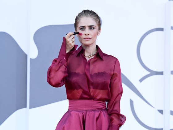 IPA88201470 - Venice, 83rd Venice International Film Festival 2026 - Night 5 - Red carpet for the film *The Eco Chamber*. Pictured: Greta Scarano  Copyright: xAlbertoxTerenghi PoolxPhotoxEvenx xPoolxPhotoxEventsx08x 88201470