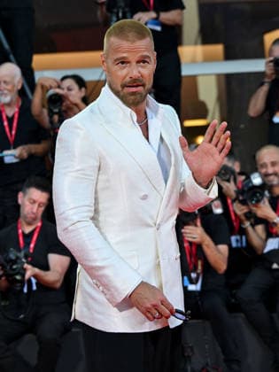 IPA88202445 - Venice, 83rd Venice International Film Festival 2026 - Night 5 - Red carpet for *THE ECHO CHAMBER* - Pictured: Ricky Martin  Copyright: xManuelexMangiarottix xPoolxPhotoxEventsx08x 88202445