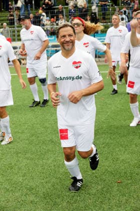 Patrick Bach at the Kicken mit Herz charity soccer game to benefit the UKE s pediatric ward at Hoheluft Stadium in Hamburg, September 6, 2026 Foto:xgbrcix xFuturexImagex kicken_6913