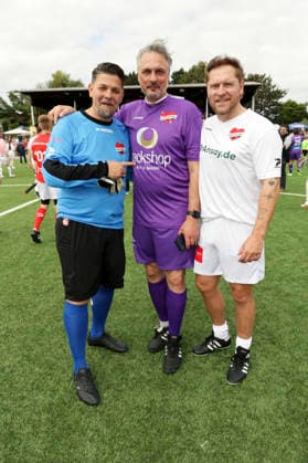 Tim Mälzer, Tom Mir, and Johannes Oerding at the Kicken mit Herz charity soccer match to benefit the pediatric ward at the UKE at Hoheluft Stadium in Hamburg, September 6, 2026 Foto:xgbrcix xFuturexImagex kicken_6971