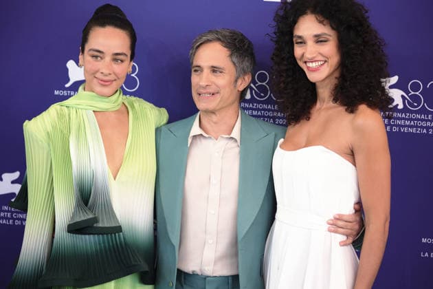 September 6, 2026, Venice, Italy: Mexican actress Esperanza Pimentel, Mexican director Gael Garcia Bernal and Brazilian actress DÃ bora Nascimento attend the photocall of the film Hombre al agua during the 83rd Venice International Film Festival. Venice Italy  - ZUMAs197 20260906_aaa_s197_140 Copyright: xMarcoxBaradax