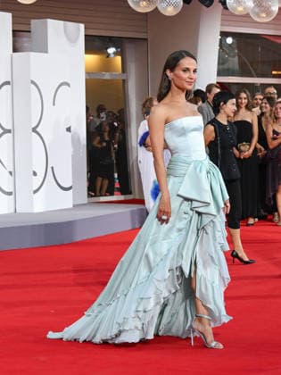 IPA88203304 - Venice, 83rd Venice International Film Festival 2026 - Night 5 - Red carpet for *THE ECHO CHAMBER* - Pictured: Alicia Vikander  Copyright: xManuelexMangiarottix xPoolxPhotoxEventsx08x 88203304