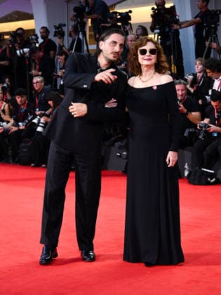 IPA88204478 - Venice, 83rd Venice International Film Festival 2026 - Night 5 - Red carpet for the film *The Eco Chamber*. Pictured: Susan Sarandon, Luca Marinelli  Copyright: xAlbertoxTerenghi PoolxPhotoxEvenx xPoolxPhotoxEventsx08x 88204478