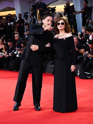 IPA88204482 - Venice, 83rd Venice International Film Festival 2026 - Night 5 - Red carpet for the film *The Eco Chamber*. Pictured: Susan Sarandon, Luca Marinelli  Copyright: xAlbertoxTerenghi PoolxPhotoxEvenx xPoolxPhotoxEventsx08x 88204482