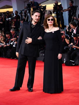 IPA88204493 - Venice, 83rd Venice International Film Festival 2026 - Night 5 - Red carpet for the film *The Eco Chamber*. Pictured: Susan Sarandon, Luca Marinelli  Copyright: xAlbertoxTerenghi PoolxPhotoxEvenx xPoolxPhotoxEventsx08x 88204493