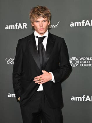 IPA88204125 - Venice, 83rd Venice International Film Festival 2026 - Night 5 - AMFAR Red Carpet. Pictured: Jordan Barrett  Copyright: xSimonexComix xPoolxPhotoxEventsx08x 88204125