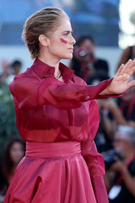 Greta Scarano at the premiere of the film *The Echo Chamber* at the 2023 Venice Biennale—the 83rd Venice International Film Festival—at the Palazzo del Cinema in Venice, September 6, 2026 Foto:xD.xBedrosianx xFuturexImagex chamber_6924