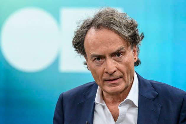 Pictured, from left: Giovanni di Lorenzo, editor-in-chief of *DIE ZEIT*, Germany, Berlin, studio, appearing as a guest on *Caren Miosga’s Polittalk*, TV show, *Das Erste*, broadcast from Studio 20 in Berlin-Adlershof; topic: the results and consequences of the state election in Saxony-Anhalt, The AfD and the state election in Saxony-Anhalt, September 6, 2026, Copyright: HMBxMedia UwexKoch