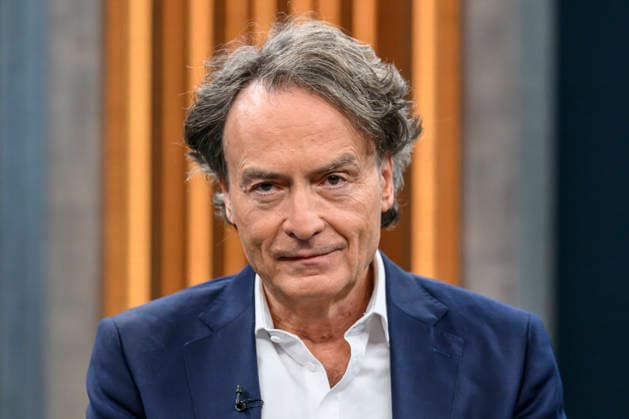 Pictured, from left: Giovanni di Lorenzo, editor-in-chief of *DIE ZEIT*, Germany, Berlin, studio, appearing as a guest on *Caren Miosga’s Polittalk*, TV show, *Das Erste*, broadcast from Studio 20 in Berlin-Adlershof; topic: the results and consequences of the state election in Saxony-Anhalt, The AfD and the state election in Saxony-Anhalt, September 6, 2026, Copyright: HMBxMedia UwexKoch