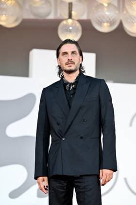 September 6, 2026, Venice, Rome, Italy: Luca Marinelli on the red carpet for the film Echo Chamber at the 83rd Venice International Film Festival, Venice, September 6, 2026 Venice Italy  - ZUMAa289 20260906_zia_a289_445 Copyright: xMariaxLauraxAntonellix xAgfx