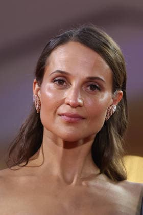Venice 2026 Hombre Al Agua Screening NB Alicia Vikander attending the Hombre Al Agua Red carpet as part of the 83th Venice International Film Festival at the Lido in Venice, Italy on September 06, 2026. Photo by Nasser Berzane ABACAPRESS.COM Venice Italy  Copyright: xBerzanexNasser ABACAx