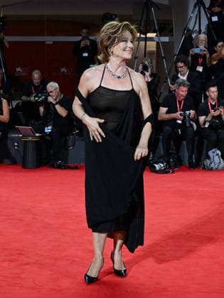IPA88206079 - Venice, 83rd Venice International Film Festival 2026 - Night 5 - Filming Italy red carpet - Pictured: Monica Guerritore  Copyright: xManuelexMangiarottix xPoolxPhotoxEventsx08x 88206079