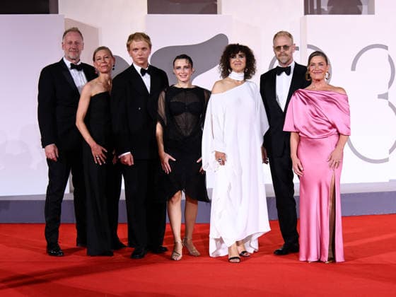 IPA88208968 - Venice, 83rd Venice International Film Festival 2026 - Night 5 - Red carpet for the film *Kvinde ukendt* (*Woman Unknown*). Pictured: Mikael Rieks, Maren Louise Käehne, Thorbjorn Hedegaard, May el-Toukhy, Mathilde Arcel, Carsten Bjornlund, and Marina Bouras  Copyright: xAlbertoxTerenghi PoolxPhotoxEvenx xPoolxPhotoxEventsx08x 88208968