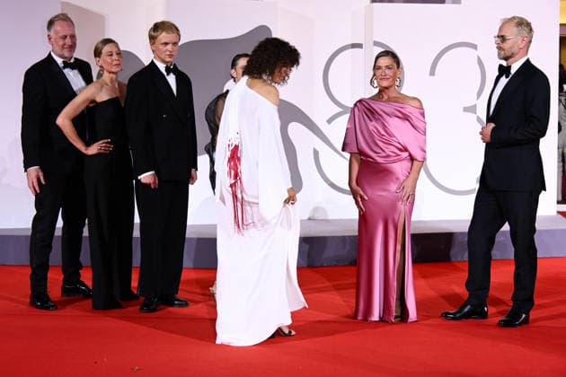 IPA88208980 - Venice, 83rd Venice International Film Festival 2026 - Night 5 - Red carpet for the film *Kvinde ukendt* (*Woman Unknown*). Pictured: Mikael Rieks, Maren Louise Käehne, Thorbjorn Hedegaard, May el-Toukhy, Mathilde Arcel, Carsten Bjornlund, and Marina Bouras  Copyright: xAlbertoxTerenghi PoolxPhotoxEvenx xPoolxPhotoxEventsx08x 88208980