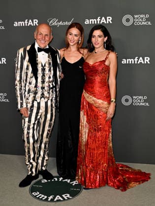 IPA88211114 - Venice, 83rd Venice International Film Festival 2026 - Night 5 - AMFAR Red Carpet. Pictured: Olivia Tyson, Maria Bakalova  Copyright: xSimonexComix xPoolxPhotoxEventsx08x 88211114