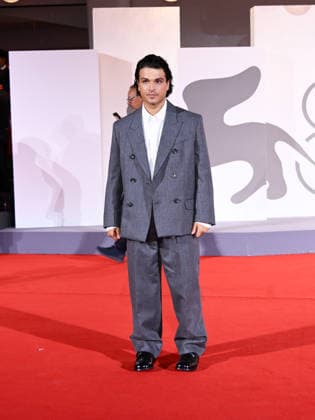 IPA88214678 - Venice, 83rd Venice International Film Festival 2026 - Night 5 - Red carpet filming in Italy. Pictured: Leo Gassmann  Copyright: xAlbertoxTerenghi PoolxPhotoxEvenx xPoolxPhotoxEventsx08x 88214678