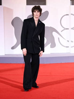 IPA88214670 - Venice, 83rd Venice International Film Festival 2026 - Night 5 - Red carpet filming in Italy. Pictured: Malcolm McRae  Copyright: xAlbertoxTerenghi PoolxPhotoxEvenx xPoolxPhotoxEventsx08x 88214670