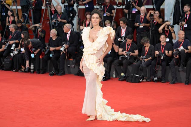 September 6, 2026, Venice Lido, Italy: Debora Nascimento attends the red carpet of the movie Hombre al agua at Palazzo del cinema in Venice Lido for the 83rd Venice Film Festival. Venice Lido Italy - ZUMAs197 20260906_aaa_s197_575 Copyright: xMarioxCartellix