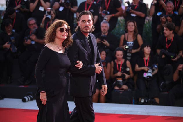 83rd Venice International Film Festival in Venice, Italy - 06 Sep 2026. American actress Susan Sarandon and Italian actor Luca Marinelli attend the red carpet of the film The Echo Chamber at the 83rd Venice International Film Festival at the Sala Grande. The Filming Italy Venice Award delegation, with 80 international and national guests, will also walk this carpet afterward. Venice Italy Copyright: xMarcoxBaradax xSOPAxImagesx 20260906_RED CARPET THE ECHO CHAMBER AND HOMBRE AL AGUA-1571