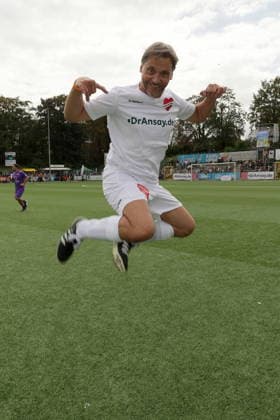 KICKEN MIT HERZ 2026 Patrick Bach, Kicken mit Herz, the charity soccer match to benefit the UKE s pediatric ward, at Hoheluft Stadium, Hamburg, September 6, 2026 Copyright: xEventpressxMPx