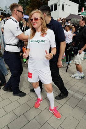 KICKEN MIT HERZ 2026 Nina Petri, Kicken mit Herz —the charity soccer match to benefit the pediatric ward at the UKE—at Hoheluft Stadium, Hamburg, September 6, 2026 Copyright: xEventpressxMPx
