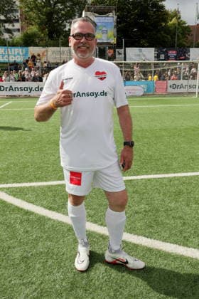 KICKEN MIT HERZ 2026 Thorsten Neumann, Kicken mit Herz, the charity soccer match to benefit the pediatric ward at the UKE, at Hoheluft Stadium, Hamburg, September 6, 2026 Copyright: xEventpressxMPx