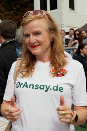 KICKEN MIT HERZ 2026 Nina Petri, Kicken mit Herz —the charity soccer match to benefit the pediatric ward at the UKE—at Hoheluft Stadium, Hamburg, September 6, 2026 Copyright: xEventpressxMPx