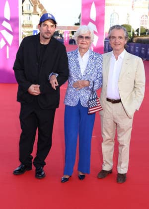 Damien Bonnard, Anne d Ornano, and her son Jean Guillaume on the red carpet at the 52nd Deauville American Film Festival on September 6, 2026. Denis Guignebourg, Bestimage. Red carpet at the 52nd Deauville American Film Festival on September 6, 2026, Deauville, France  Copyright: xDenisxGuignebourgx xBestimagexDenisxGuignebourgx xBestimagex