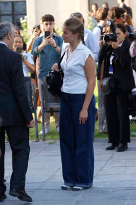 Princess Leonor Begins Her Studies at Carlos III University in Madrid Princess Leonor begins her studies at Carlos III University in Madrid on September 7, 2026, in Getafe, Madrid, Spain. Princess Leonor begins her studies in Political Science this Monday as a regular student at the Getafe campus of Carlos III University of Madrid (UC3M), thus continuing her education in preparation for her role as future queen and after having completed her military training over the past three years PRINCESS LEONOR CARLOS III UNIVERSITY POLITICAL SCIENCE SEPTEMBER 7, 2026 José Madrid Madrid Spain  Copyright: xJosÃ xRuizx 7755140